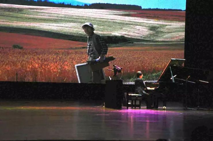 富联娱乐艺术家宋思衡“80后的时光机”多媒体音乐会内蒙古巡演圆满落幕