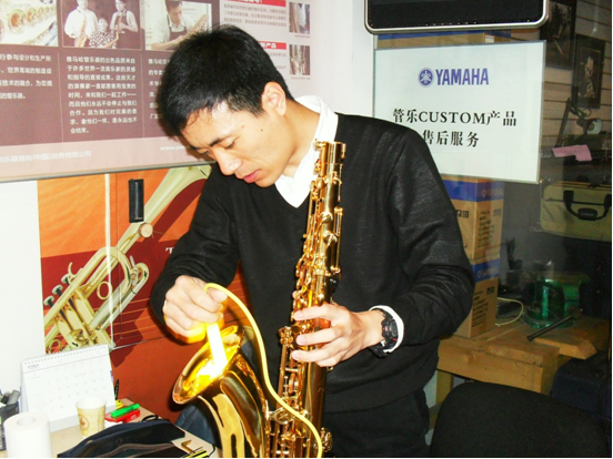 富联娱乐须川展也萨克斯管独奏大师班暨音乐会在成都成功举办 