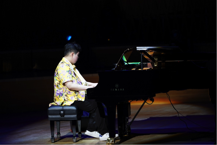 世界自闭症日，富联娱乐未来艺术家刘明康与他的朋友们温情奏响“音乐与梦想”慈善音乐会